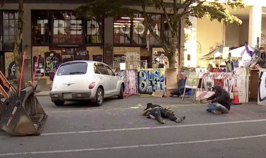 西雅图为”占领区“示威者提供服务