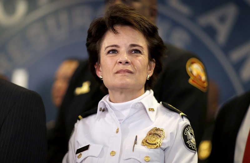 又死一个黑人，亚特兰大警察局局长辞职！两警察面临起诉！