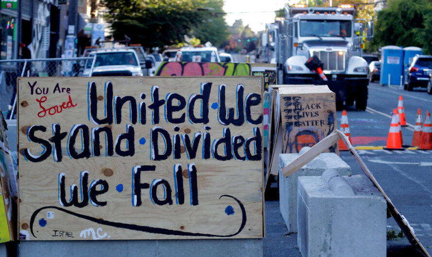 市长：周末清除“占领区”路障，但没有警察在场