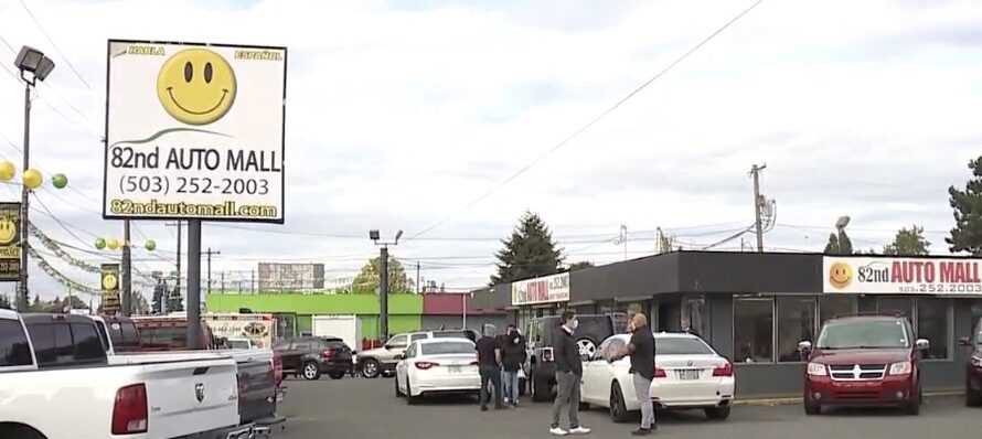 PCC后面的汽车经销商被盗三辆汽车，叹警察太瘦弱