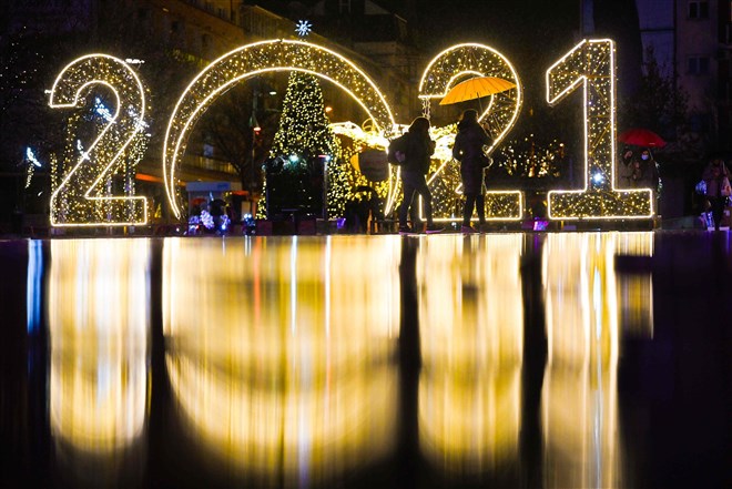 全世界对2020说再见！