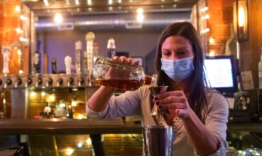 摩特诺玛县的餐馆老板，钱来了，请查收