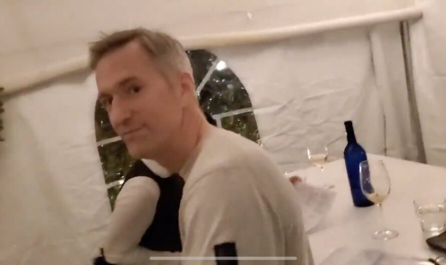 波特兰市长被人打，没受重伤（内有视频）