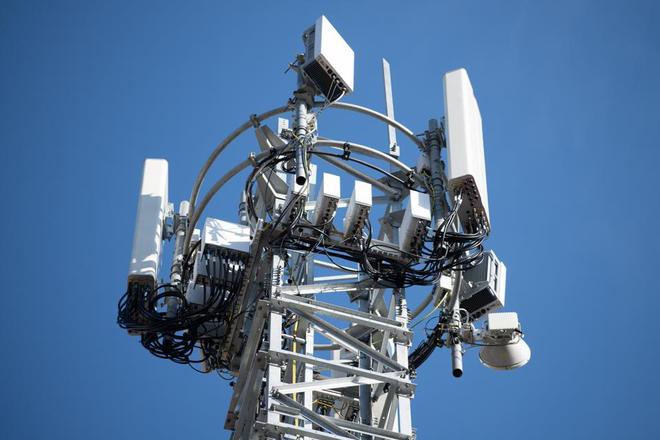印度人毁坏20多信号塔，皆因“5G传播新冠病毒”