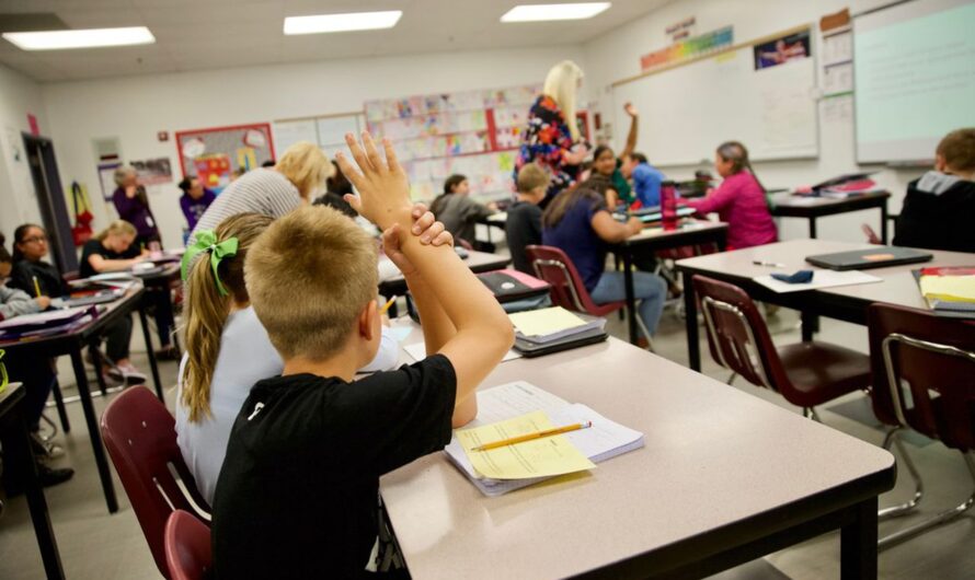 俄勒冈州取消代课教师的大学学历要求