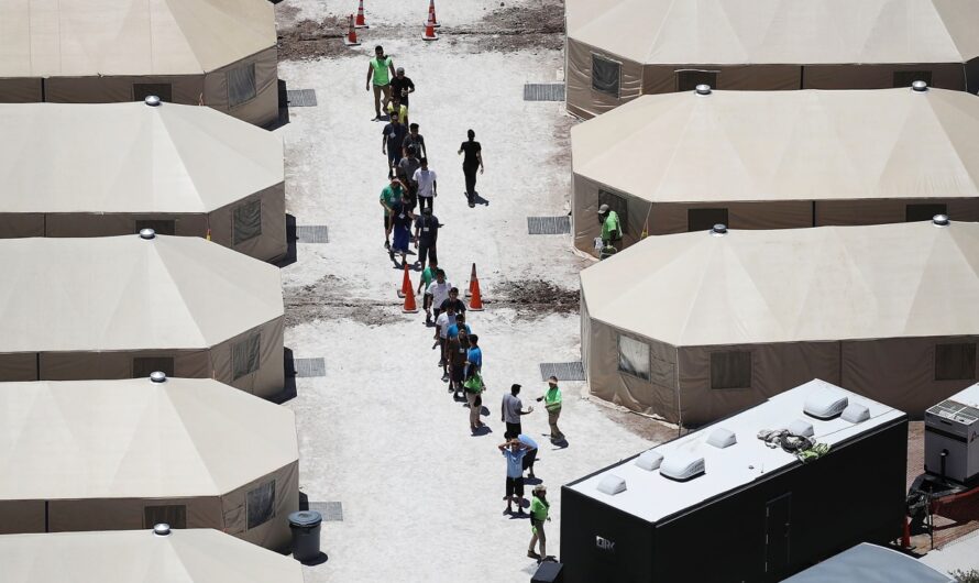 美国谈判向非法移民每人支付45万美金，最高100万！