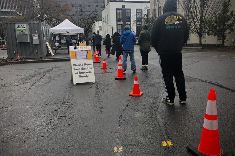 俄勒冈州日增10947例新冠创记录，山顶还没到！