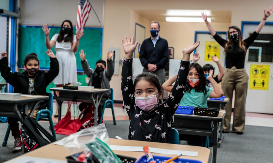 Omicron 2.0 进入社区，卫生官员恳求公众戴口罩