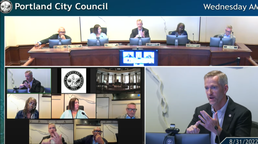 波特兰年度犯罪报告异常吓人，市长骂粗口！