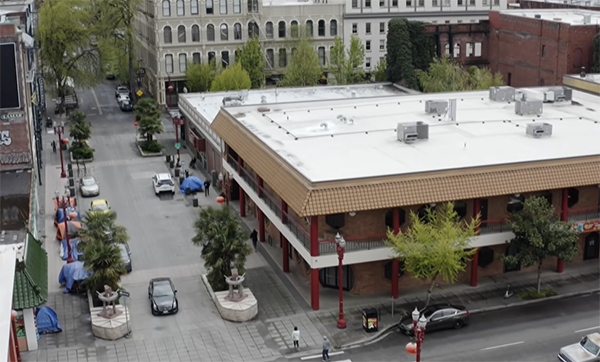 游民集中营开建！一日三餐，有巡逻还有医疗服务