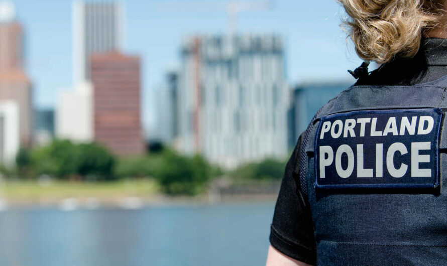 警察局正在调查波特兰所有学校的炸弹威胁！