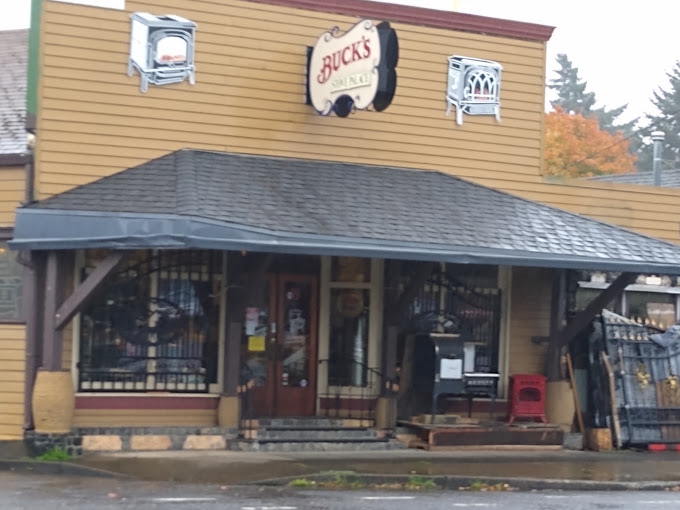 75岁卖火炉的老人被抢劫后受伤：受够了！