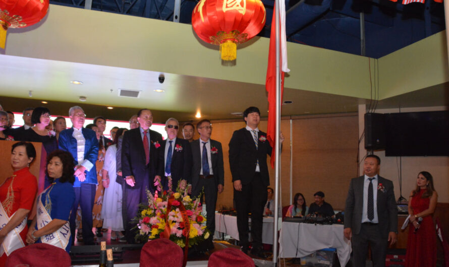 波特兰华人华侨热烈庆祝中华人民共和国成立74周年！同唱《今天是你的生日我的中国》！