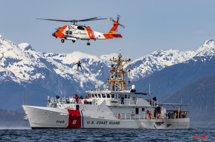 美国海岸警卫队追击第三艘委内瑞拉制裁油轮！