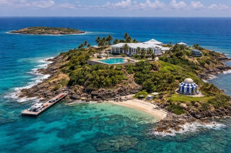 卷入爱泼斯坦文件风波，美国商务部长卢特尼克承认曾登岛